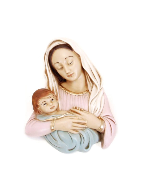 Mãe De Vestes Rosa Com Menino