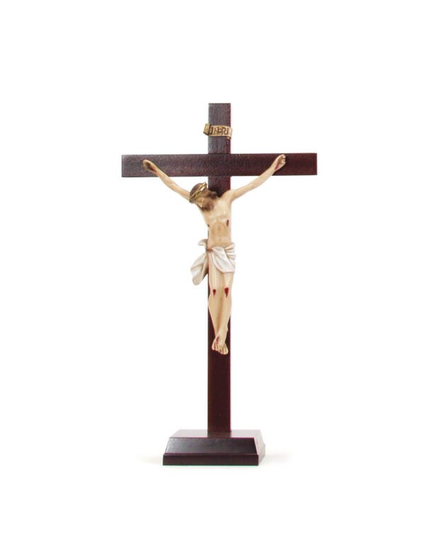 Crucifixo em Madeira Escura