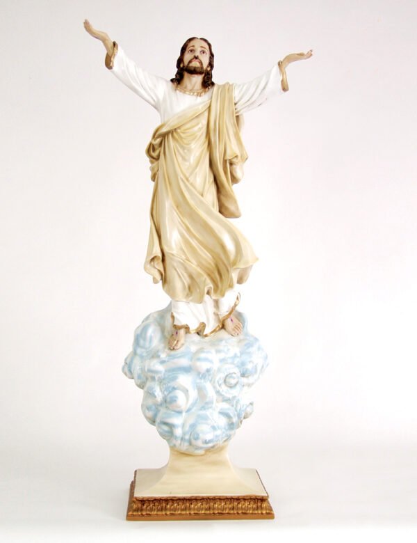 Cristo Ressuscitado Sobre Nuvens Azuis